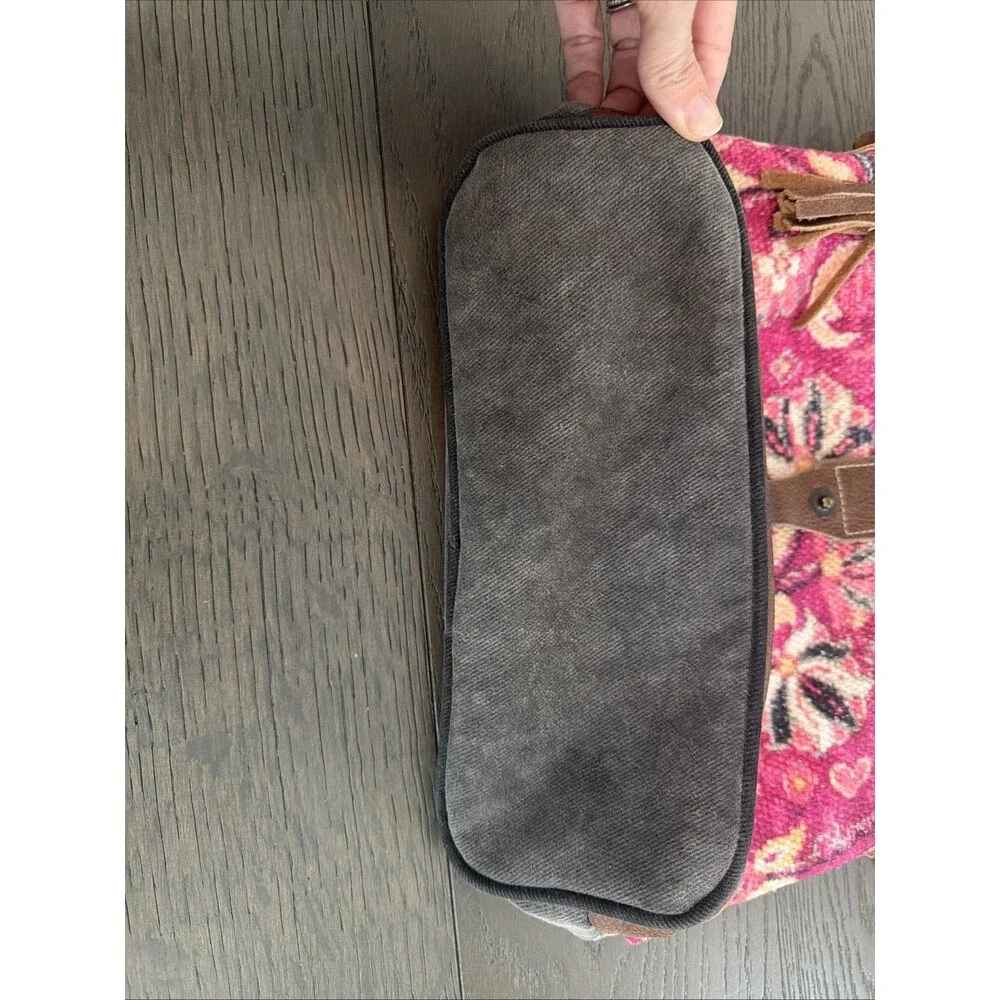 Myra Bag Exuberance Pink Shoulder Bag Crossbody Leather Cotton Carve - Picture 4 of 11